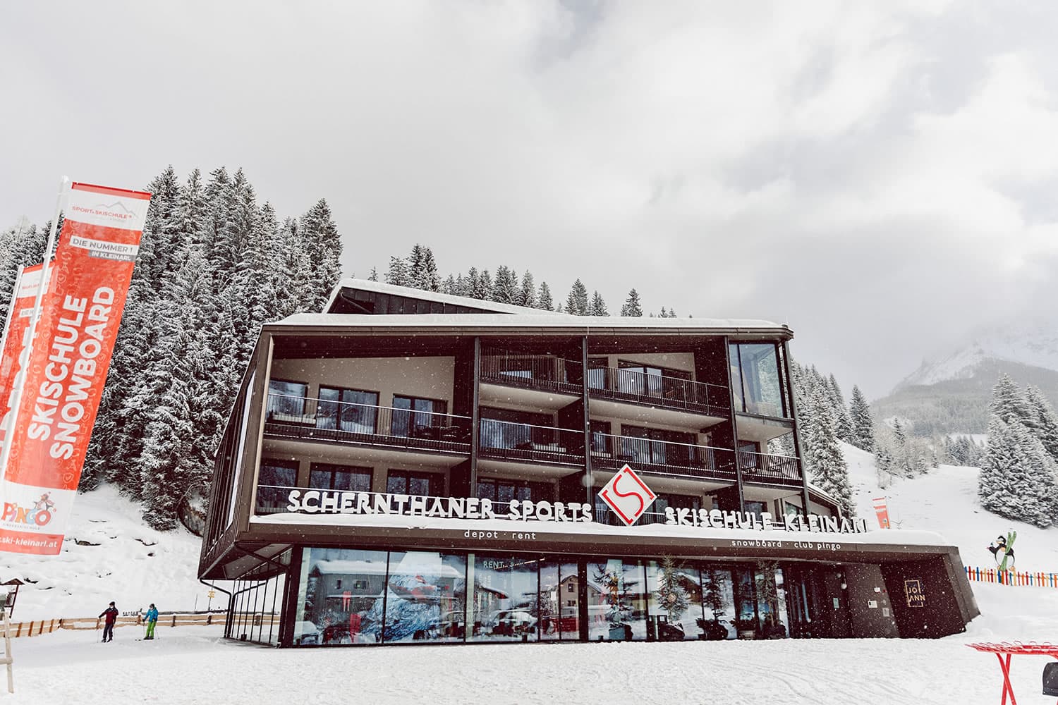 Schernthaner sports in Kleinarl im Salzburgerland mit Verkauf, Verleih, Service und Depot