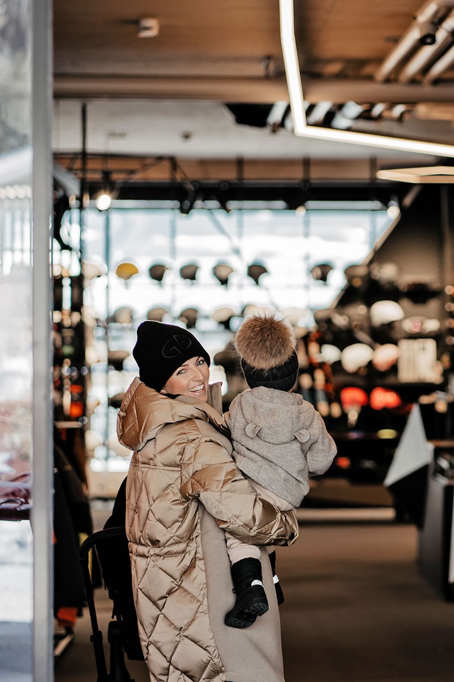 Einkaufen bei Schernthaner sports in Kleinarl mit einem riesigen Sortiment an Wintersportartikeln und Mode